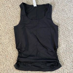 Fabletics top